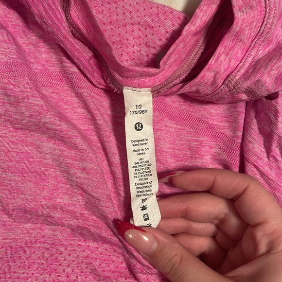 Lululemon cropped swiftly - Picture 3 of 3